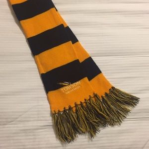Towson University scarf